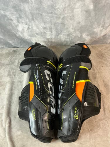 Senior CCM XF Shin Pads 15" (Used)