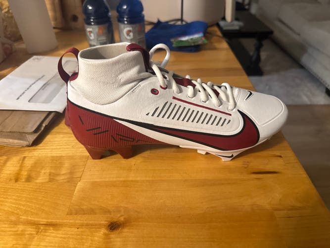 Men's Size M 10.0 (W 11.0) Nike Vapor edge pro 360 Low Top Molded Cleats (New)