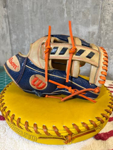 Wilson A2000 JA27 Jose Altuve Game Spec 11.5" RH Infield Baseball Glove