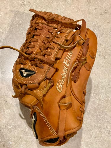 Mizuno Global Elite VOP RHT Pitcher's Baseball Glove 11.75" (Used)