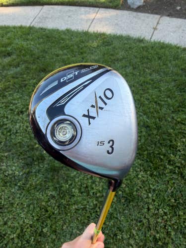 XXIO 9 3-Wood 15 Diamana Sasquatch Senior Flex 42.5" NICE