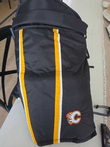Men's Senior XL CCM HP45X Hockey Pants Pro Stock