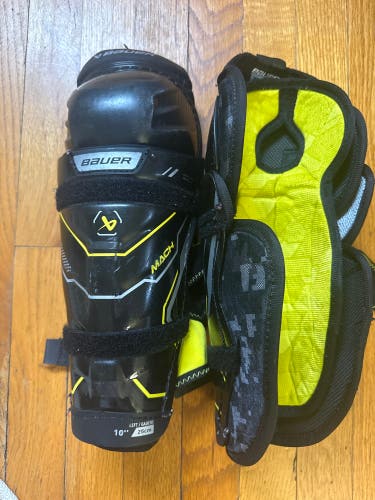 Junior Bauer Supreme Mach 10" Shin Pads (Used)