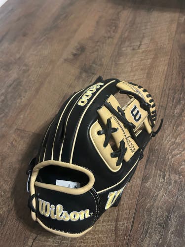 Wilson A2000 RH Infield Baseball Glove 11.5" (New)
