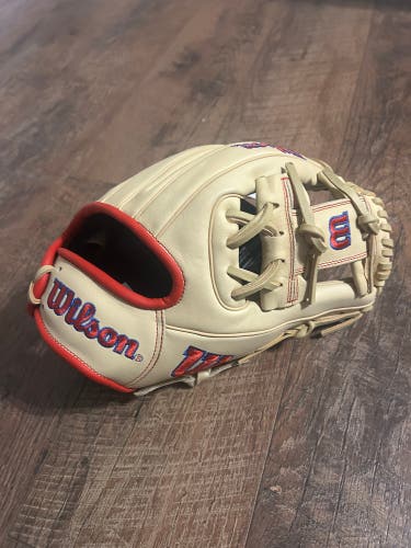 Wilson A1000 RH Infield Baseball Glove 11.75" (New)