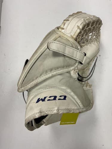 Used CCM EXTREME FLEX 400 Junior Goalie Catcher White And Red 11855-S000211302