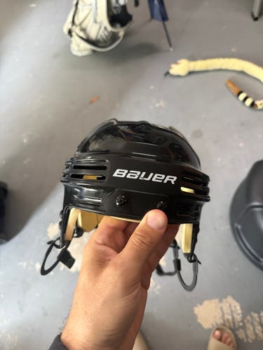 Large Bauer 4500 Helmet (Used)