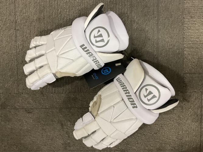 Used Warrior EVO LITE GLOVES Lacrosse Gloves Mens White 18" 11614-S000245566
