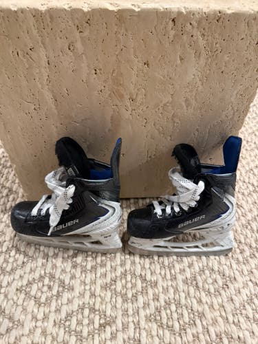 Black/Navy 2025 Bauer Vapor Flylite Hockey Skates Regular Width 12.5 (Used)