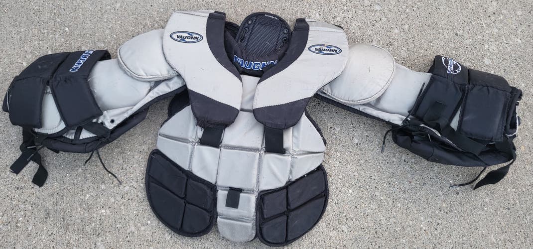Vaughn Goalie Chest Protector Youth Med (Used)