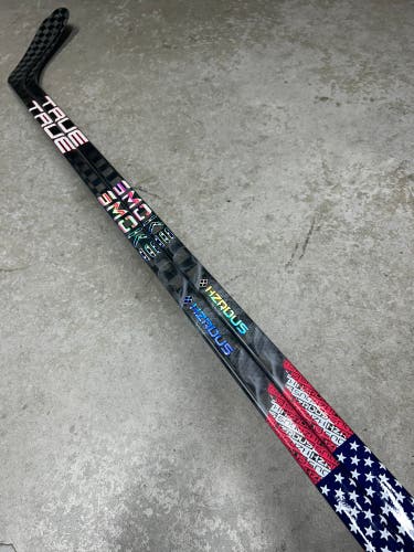 2 PACK 70 Flex P28 True Hzrdus Smoke Senior Right Hand Hockey Stick Team USA Pro Stock (New)