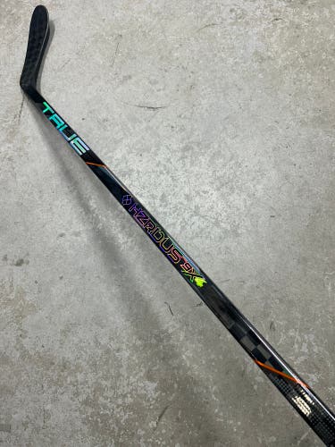 60 Flex P28 True Hzrdus 9x4 Intermediate Right Hand Hockey Stick Pro Stock