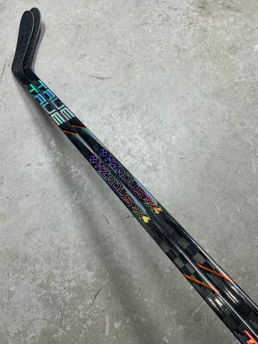 2 PACK 60 Flex P28 True Hzrdus 9x4 Intermediate Left Hand Hockey Stick Pro Stock