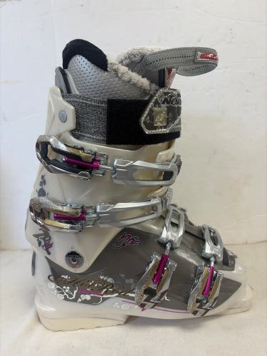 Mondo 22 & 22.5 Women's Nordica Hot Rod All Mountain Ski Boots (Used)