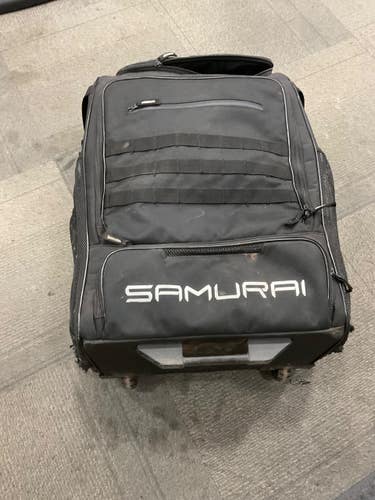 Used Mizuno MIZUNO SAMURAI WHEELED BAG BB/SB Team Wheeled Bag Black 11614-S000245567