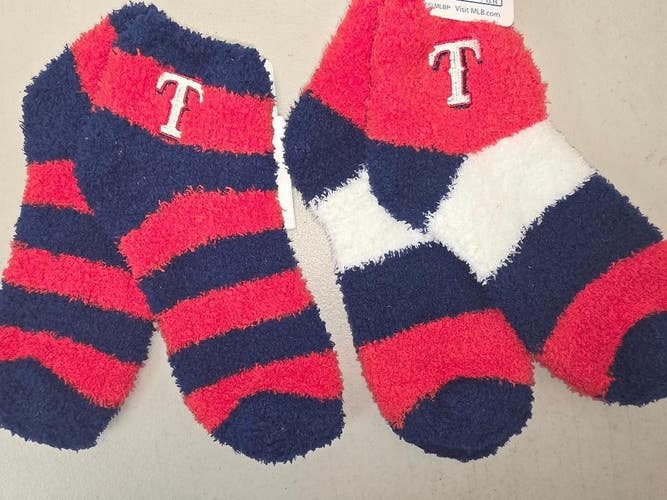 ST6 Mens MLB TEXAS RANGERS Crew Lot of 2 Pair Socks MEDIUM NEW