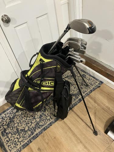 Nice Mens Complete Golf Club Set & Ogio Bag, Odyssey Putter, Righty Regular Flex