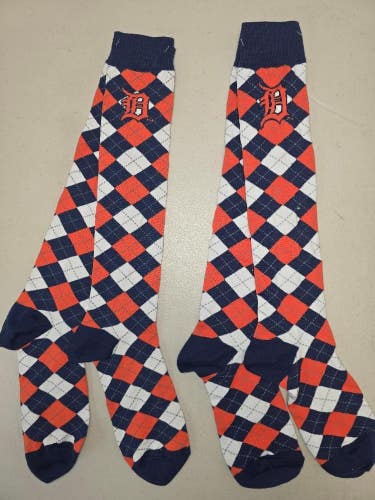 ST2 Mens MLB DETROIT TIGERS Crew Lot of 2 Pair Socks MEDIUM NEW