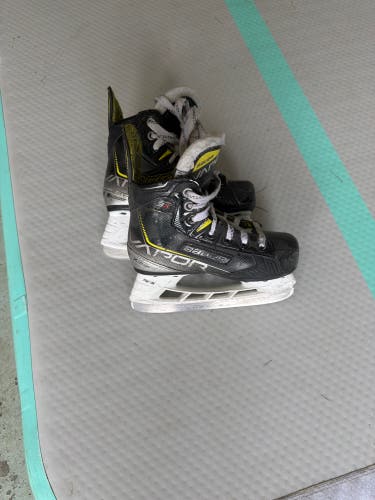2021 Bauer Vapor 3X Hockey Skates Wide Width 11.5 (Used)