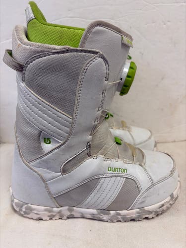 6Y (Big Kids / Youth) Burton Zipline Boa Snowboard Boots All Mountain (Used)