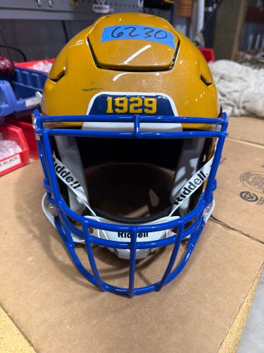 USED RIDDELL FLEX ADULT HELMET - MEDIUM - METALLIC SUNFLOWER GOLD