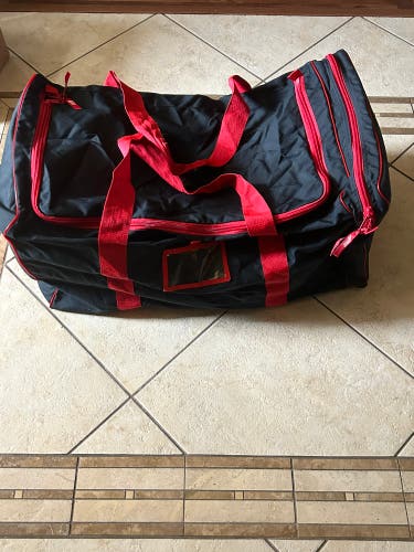 (Used) CLEVELAND BASEBALL BAG USED LIKE NEW