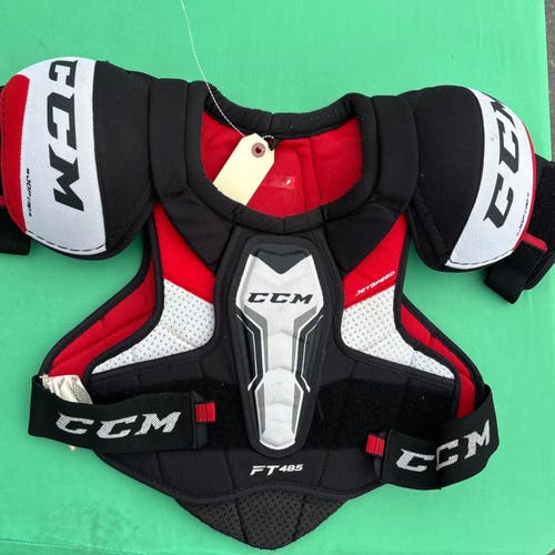 Small Senior CCM JetSpeed FT485 Shoulder Pads (Used)