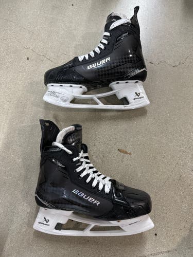 NHL 2024 Bauer Supreme Shadow Pro Stock Hockey Skates 9.5 (Used)