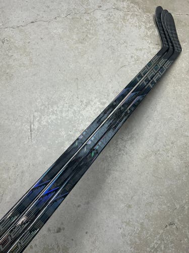 3 PACK 70 Flex P28 True Hzrdus 9x4 Senior Left Hand Hockey Stick Pro Stock (New)