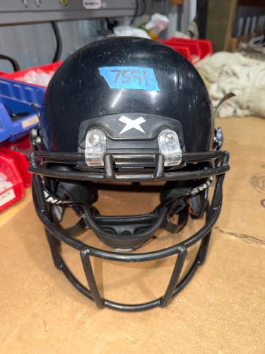 USED XENITH X2E+ YOUTH FOOTBALL HELMET - MEDIUM - BLACK