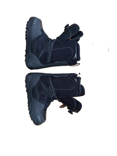 Men's Size M 10.0 (W 11.0) Thirty Two Shifty Boa Snowboard Boots Medium Flex All Mountain (New)