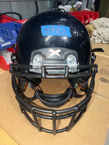 USED XENITH X2E+ YOUTH FOOTBALL HELMET - MEDIUM - BLACK
