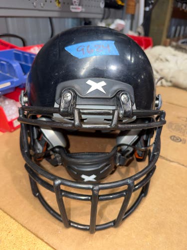 USED XENITH X2E+ YOUTH FOOTBALL HELMET - MEDIUM - BLACK