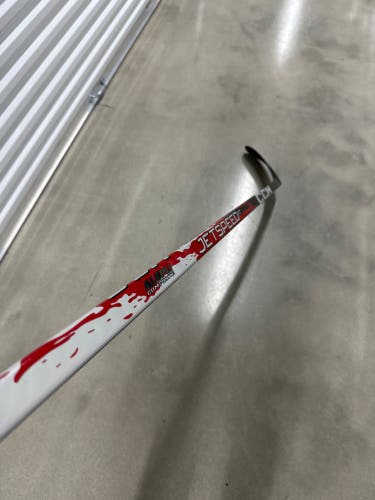Senior CCM JetSpeed FT9 Pro Right Handed Hockey Stick P28 85 Flex (New)