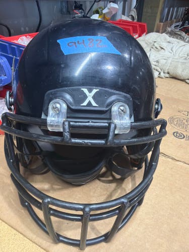 USED XENITH X2E+ YOUTH FOOTBALL HELMET - MEDIUM - BLACK