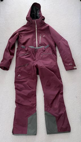 Red Men's Medium Strafe Jacket & Ski Pants (Used)