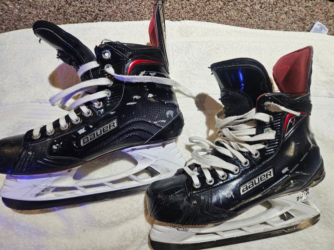 Black Bauer Vapor 1X Hockey Skates Regular Width Pro Stock 10 (Used)