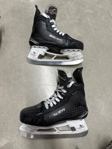2024 Bauer Supreme Shadow Hockey Skates Size 5 (Used)