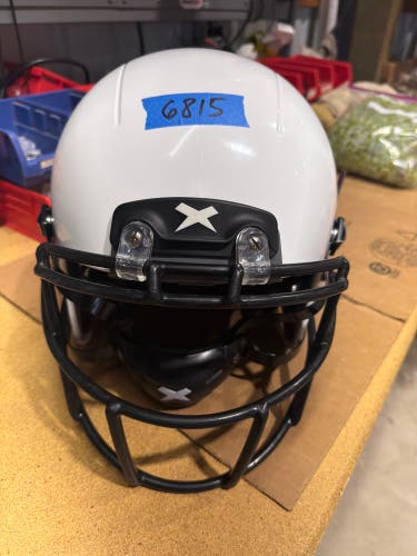 USED XENITH X2E+ ADULT FOOTBALL HELMET - XL - WHITE