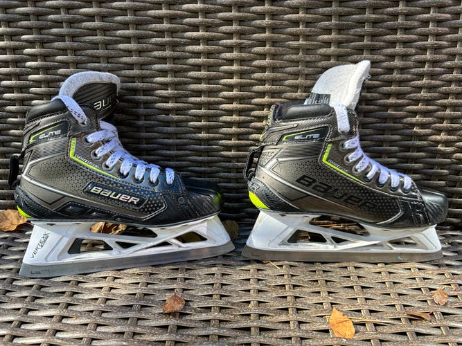 Bauer Elite Hockey Goalie Skates Regular Width Size 3 (Used)
