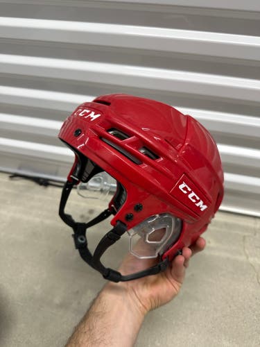 Small CCM Tacks 910 Helmet (Used)