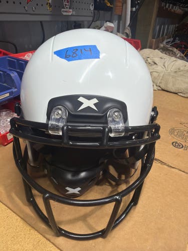 USED XENITH X2E+ ADULT FOOTBALL HELMET - XL - WHITE