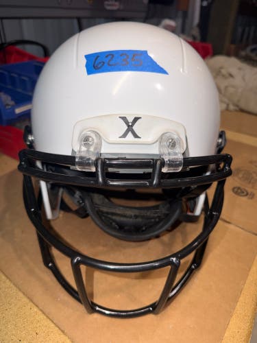 USED XENITH X2E+ ADULT FOOTBALL HELMET - XL - WHITE