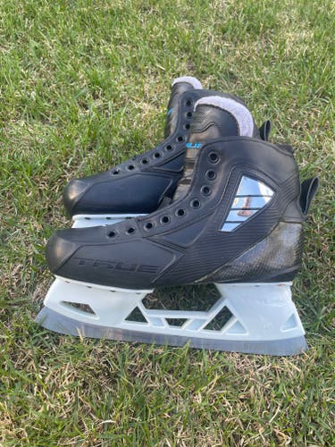 True 2 Piece Hockey Goalie Skates 8 (Used)