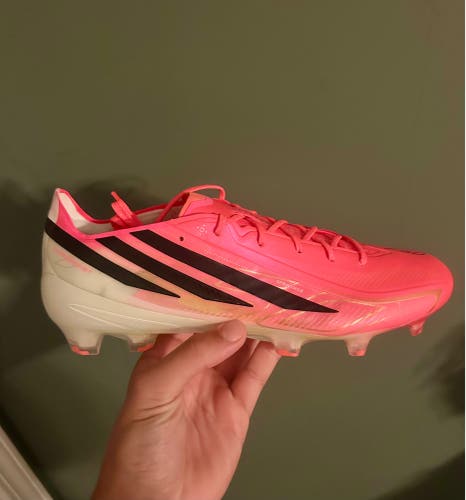 Pink Men's Size M 9.5 (W 10.5) Adidas F50 Elite Trainers Cleats (New)