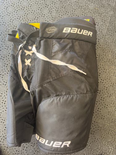 Youth Large Bauer Supreme Ultrasonic Hockey Pants (worn once)