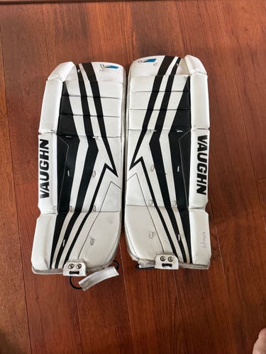 26" + 2" Junior Vaughn Velocity V9 Goalie Leg Pads