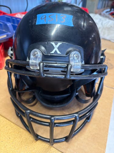 USED XENITH X2E+ YOUTH FOOTBALL HELMET - MEDIUM - BLACK