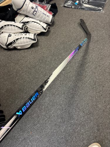 Olympic KK Harvey Intermediate Bauer Vapor ADV Left Hand Hockey Stick P92 55 Flex Pro Stock (New)