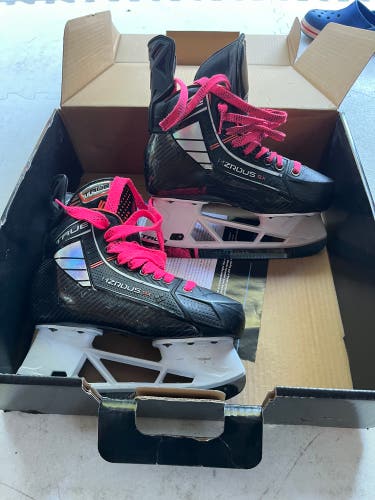2023 True HZRDUS 9x Hockey Skates Regular Width Size 3 (Used)
